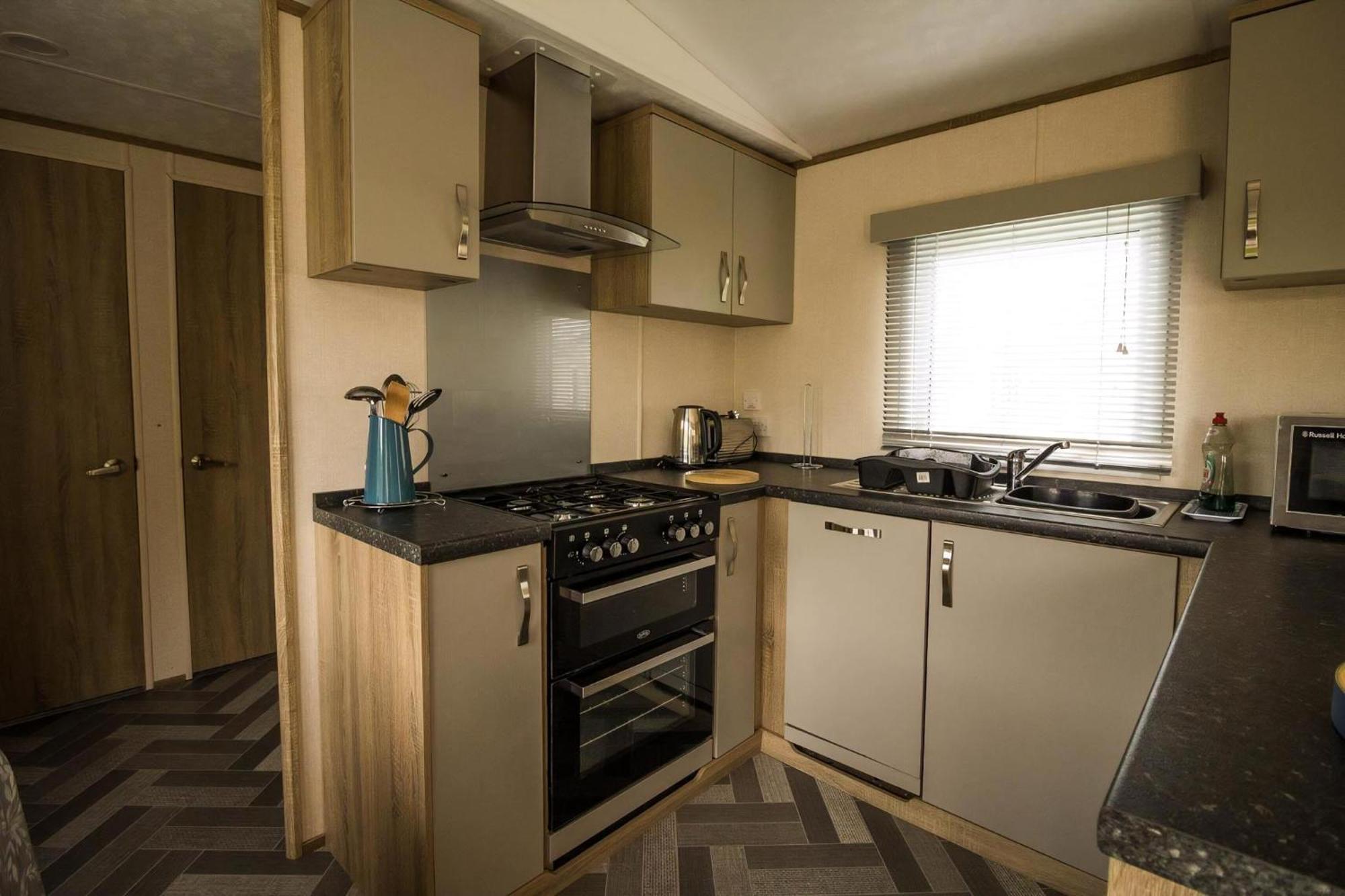 Beautiful 8 Berth Caravan At Heacham Beach In Norfolk Ref 21056C Екстериор снимка